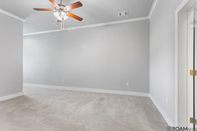 9562 Creekview Dr, Baton Rouge, LA 70836