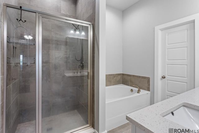 9562 Creekview Dr, Baton Rouge, LA 70836