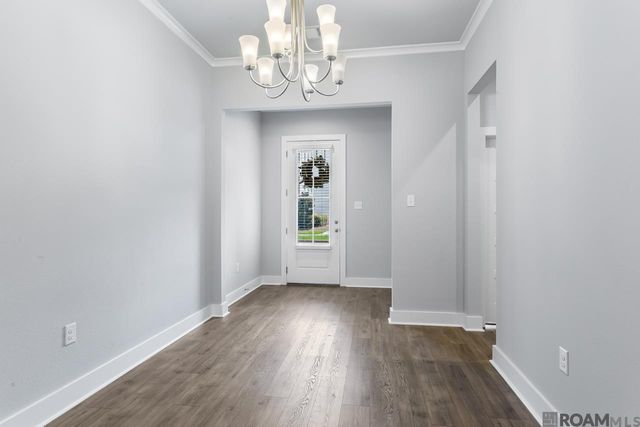 9562 Creekview Dr, Baton Rouge, LA 70836