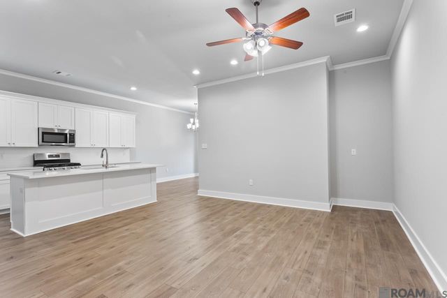 9562 Creekview Dr, Baton Rouge, LA 70836