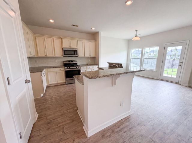 747 Redbud Lane, Summerville, SC 29486