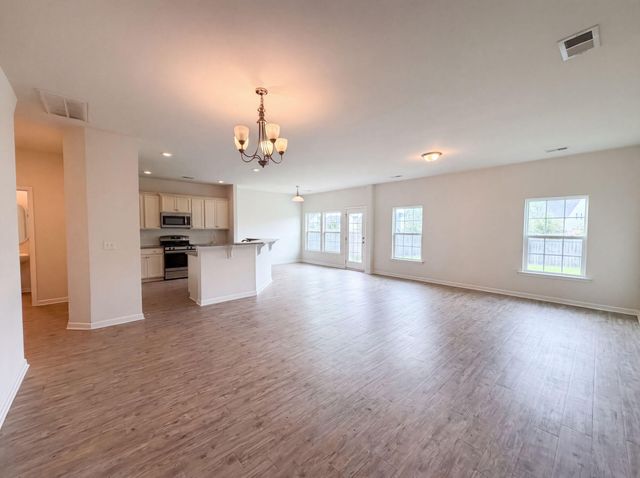 747 Redbud Lane, Summerville, SC 29486