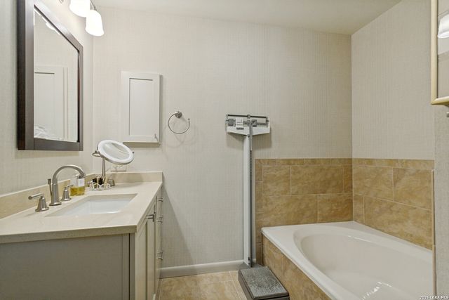 4001 N New Braunfels Ave Apt 404, San Antonio, TX 78209