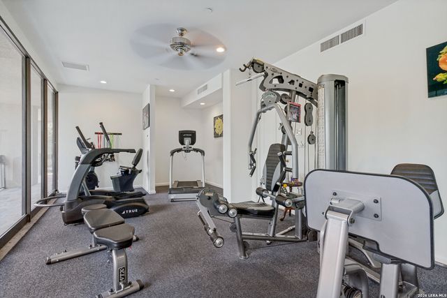 4001 N New Braunfels Ave Apt 404, San Antonio, TX 78209