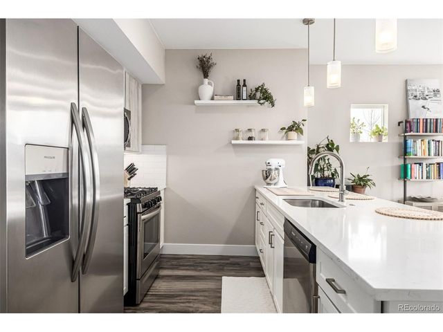 310 S Cherrywood Dr 102, Lafayette, CO 80026