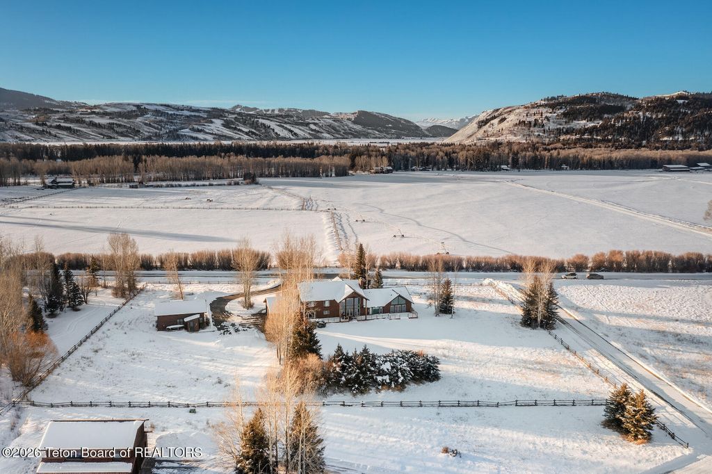 445 W KINGS Highway, Jackson, WY 83001 photo 16