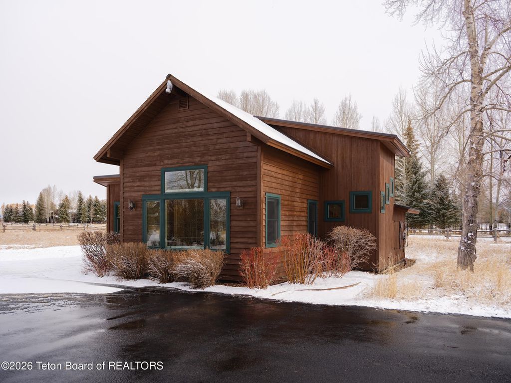 445 W KINGS Highway, Jackson, WY 83001 photo 17