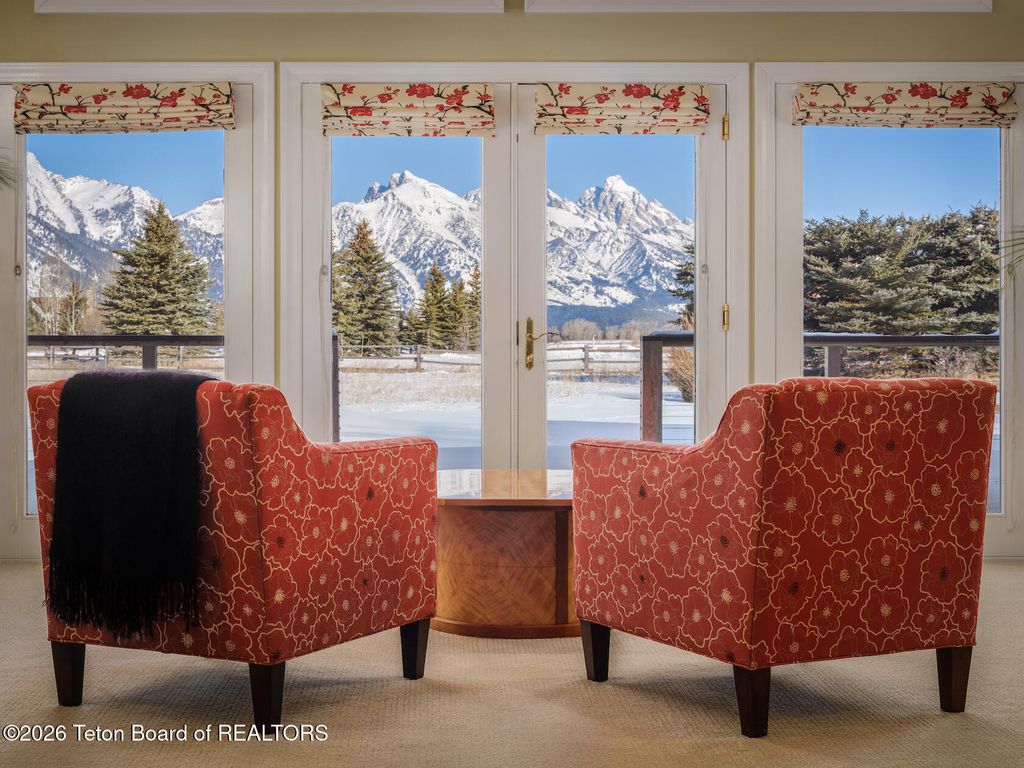 445 W KINGS Highway, Jackson, WY 83001 photo 2