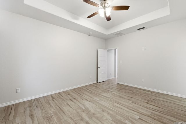 1734 Crooked Creek, Pleasanton, TX 78064