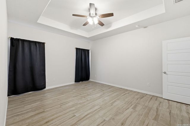 1734 Crooked Creek, Pleasanton, TX 78064