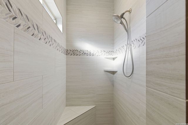 1734 Crooked Creek, Pleasanton, TX 78064