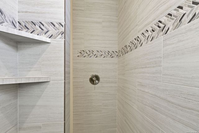 1734 Crooked Creek, Pleasanton, TX 78064