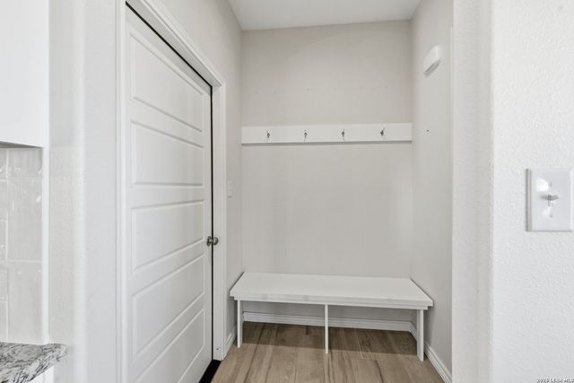 1734 Crooked Creek, Pleasanton, TX 78064