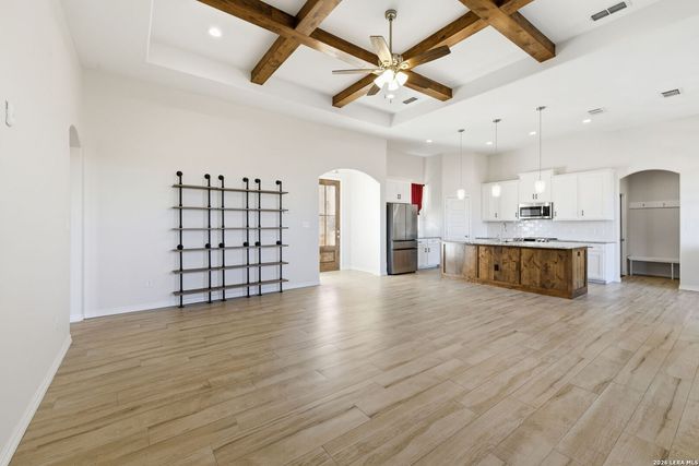 1734 Crooked Creek, Pleasanton, TX 78064