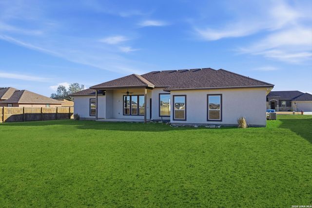 1734 Crooked Creek, Pleasanton, TX 78064