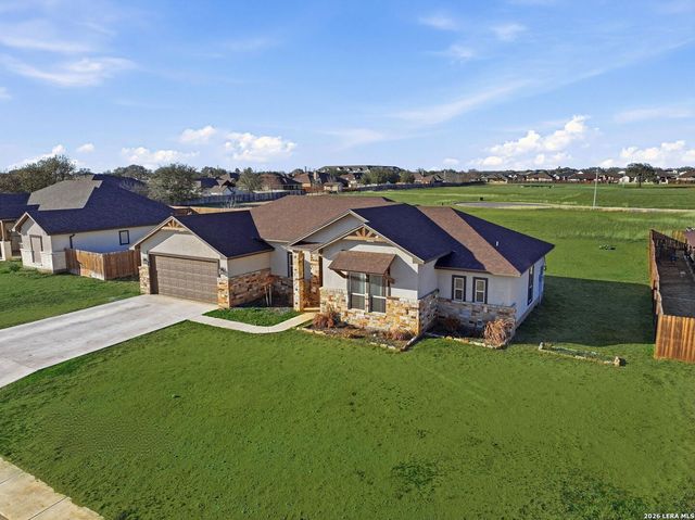 1734 Crooked Creek, Pleasanton, TX 78064