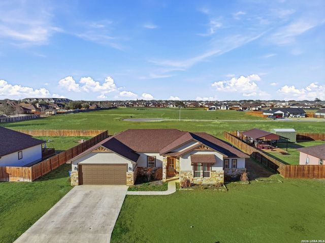 1734 Crooked Creek, Pleasanton, TX 78064