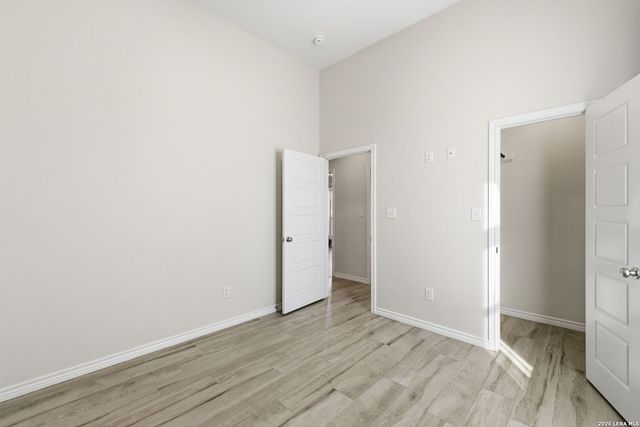 1734 Crooked Creek, Pleasanton, TX 78064