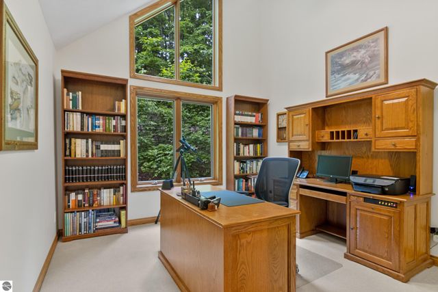 6352 S Westwood Parkway, Suttons Bay, MI 49682