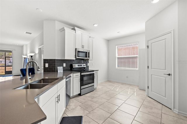 3075 CAMDEN WAY, Davenport, FL 33837