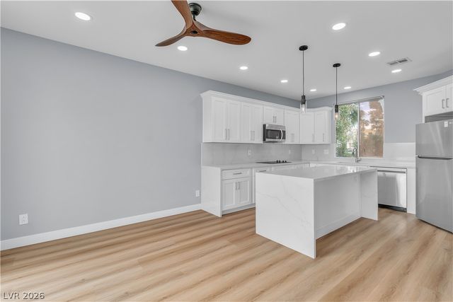 1712 Estrella Street, Las Vegas, NV 89117