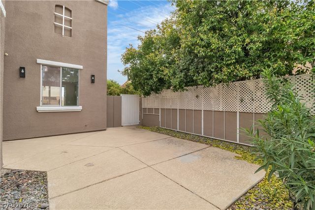 1712 Estrella Street, Las Vegas, NV 89117