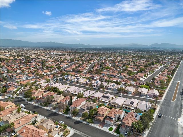 1712 Estrella Street, Las Vegas, NV 89117