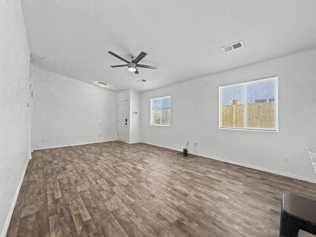 2851 Merlot Drive SW, Albuquerque, NM 87121