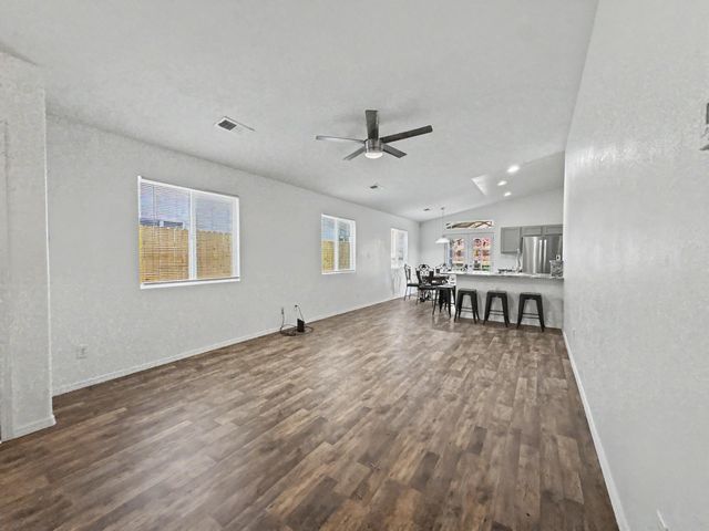 2851 Merlot Drive SW, Albuquerque, NM 87121