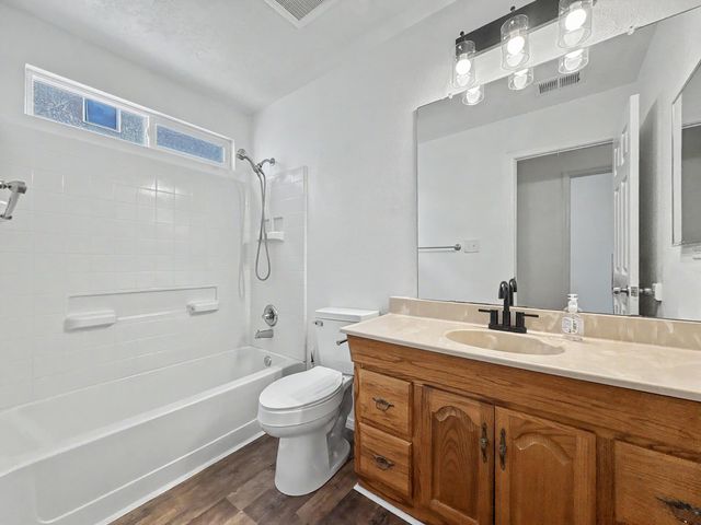 2851 Merlot Drive SW, Albuquerque, NM 87121