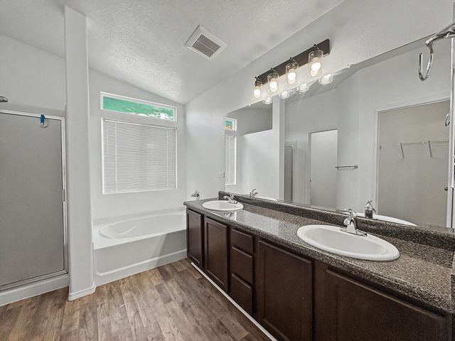 2851 Merlot Drive SW, Albuquerque, NM 87121