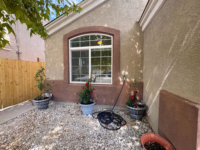 2851 Merlot Drive SW, Albuquerque, NM 87121
