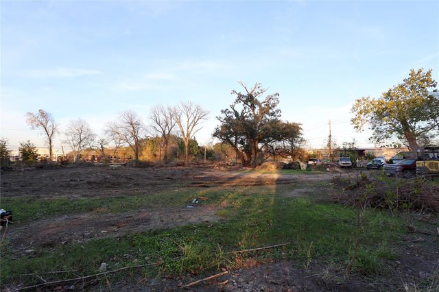 5822 Almeda Genoa Road, Houston, TX 77048