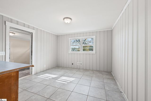 1592 Settle Road, Inman, SC 29349