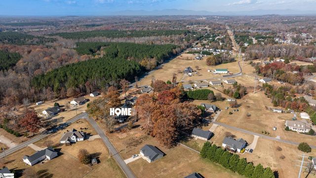 1592 Settle Road, Inman, SC 29349
