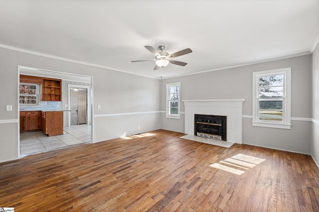 1592 Settle Road, Inman, SC 29349