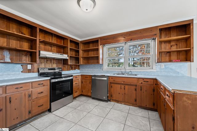 1592 Settle Road, Inman, SC 29349