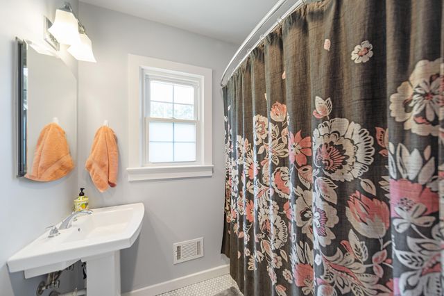 179 Azalea Avenue, Bamberg, SC 29003