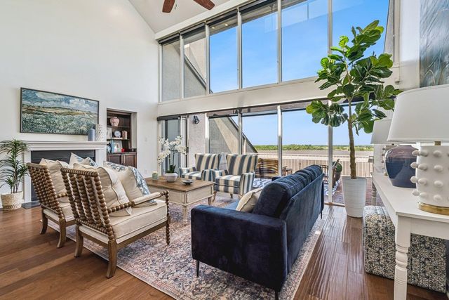 335 Riverbluff Pl Apt 3, Memphis, TN 38103