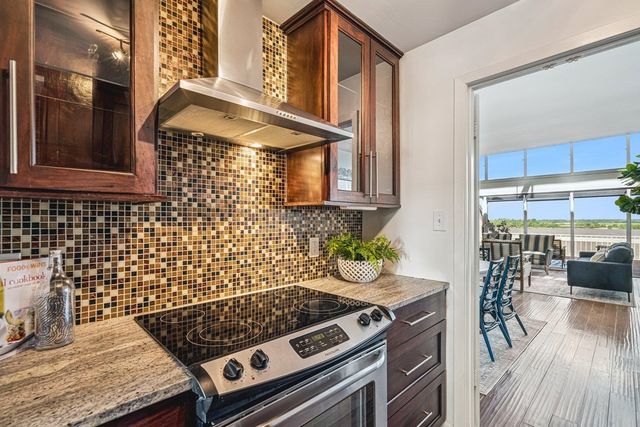 335 Riverbluff Pl Apt 3, Memphis, TN 38103