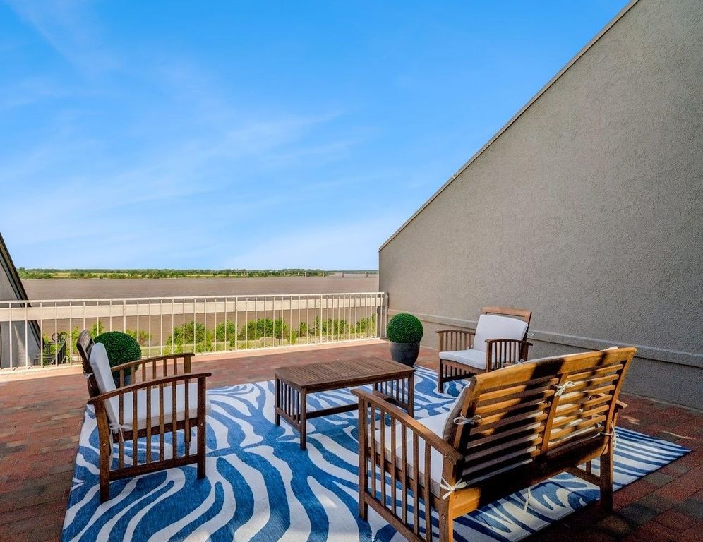 335 Riverbluff Pl Apt 3, Memphis, TN 38103