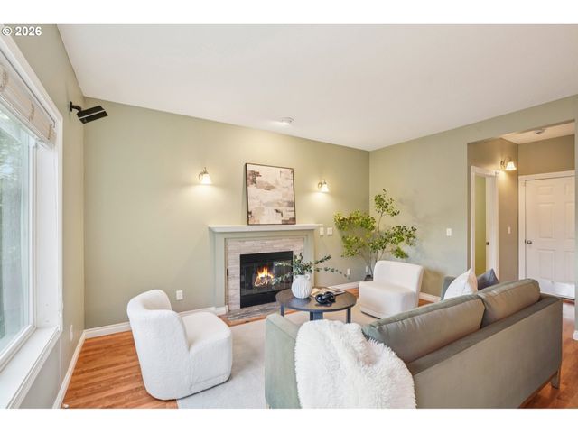 5966 FROST Ln, Lake Oswego, OR 97035