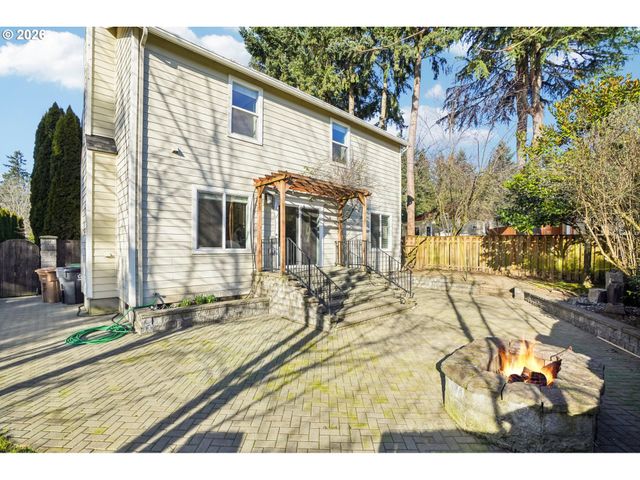 5966 FROST Ln, Lake Oswego, OR 97035