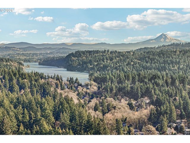 5966 FROST Ln, Lake Oswego, OR 97035