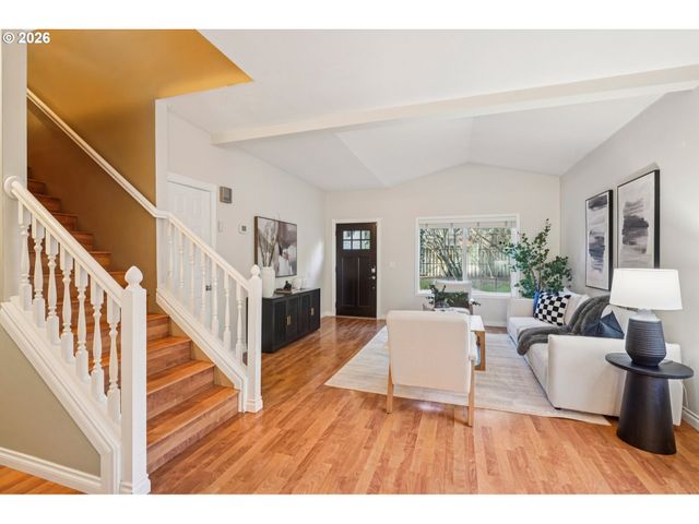 5966 FROST Ln, Lake Oswego, OR 97035