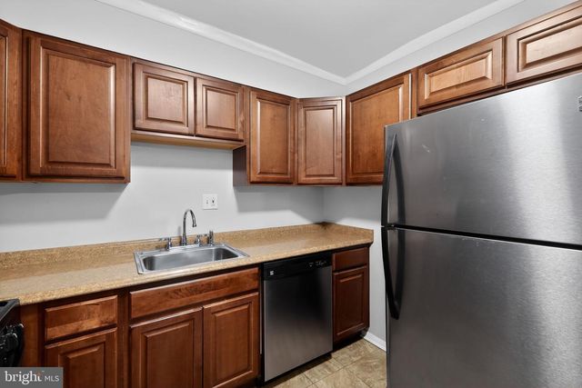 3807 SWANN RD #304, Suitland, MD 20746
