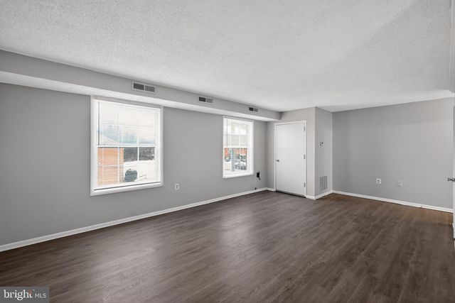 3807 SWANN RD #304, Suitland, MD 20746