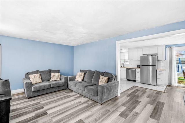 148 Asylum Road, Warwick, RI 02886