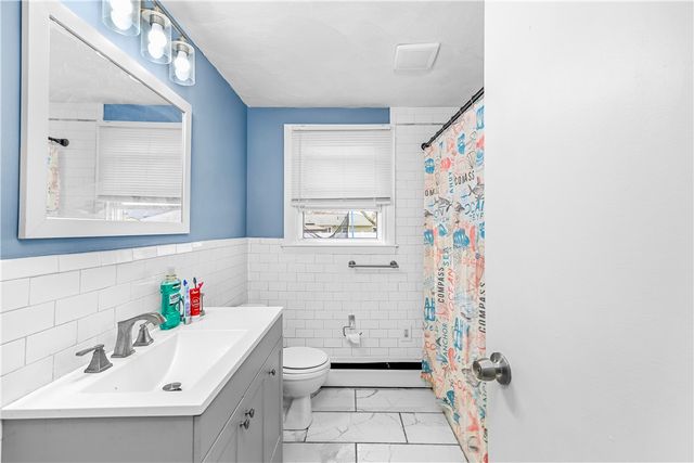 148 Asylum Road, Warwick, RI 02886