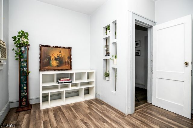 105 Knapp Ave, Clifton City, NJ 07011